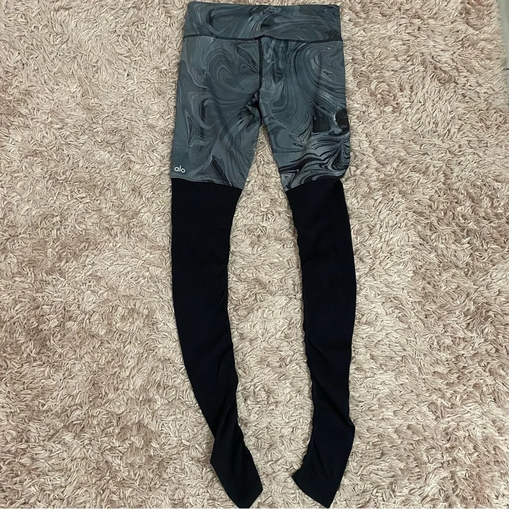 Alo Yoga | marble goddess ribbed leggings